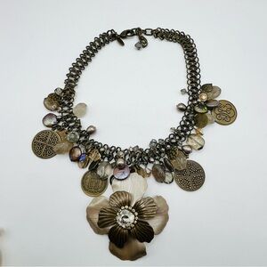 Beautiful Liz Palacios Floral Pendant bronze tone 18” charm Necklace